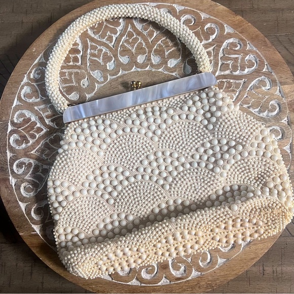 Vintage beaded ivory bag - Picture 1 of 6